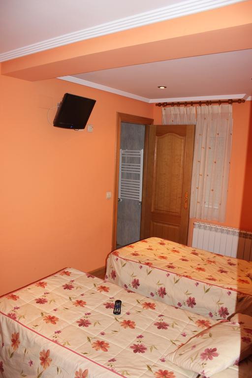 Hotel Asador Rindion Tineo Rum bild