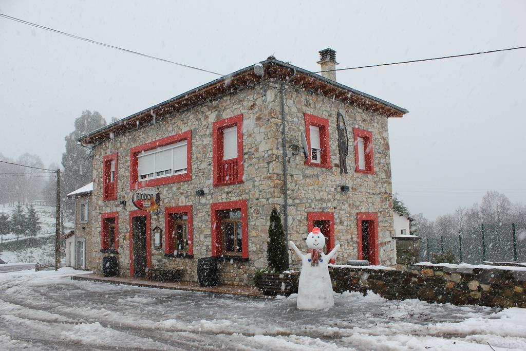 Hotel Asador Rindion Tineo Exteriör bild